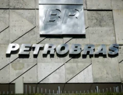 Petrobras perde R$ 32 bilhões em valor de mercado