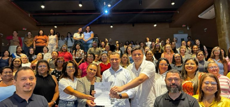 Prefeito Emídio Jr. anuncia reajuste de 5,4% no piso do magistério durante abertura da Jornada Pedagógica 2026