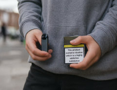 Reino Unido aprova lei histórica e cria geração que nunca poderá comprar cigarro