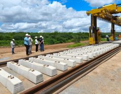 Comitiva da Sudene acompanha avanço das obras da Transnordestina no Ceará