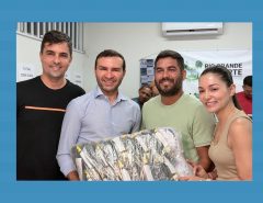 Prefeitura de Macaíba entrega kits esportivos a equipes que participam de campeonatos municipais